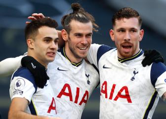 Bale delights Mourinho with double as Spurs beat Burnley