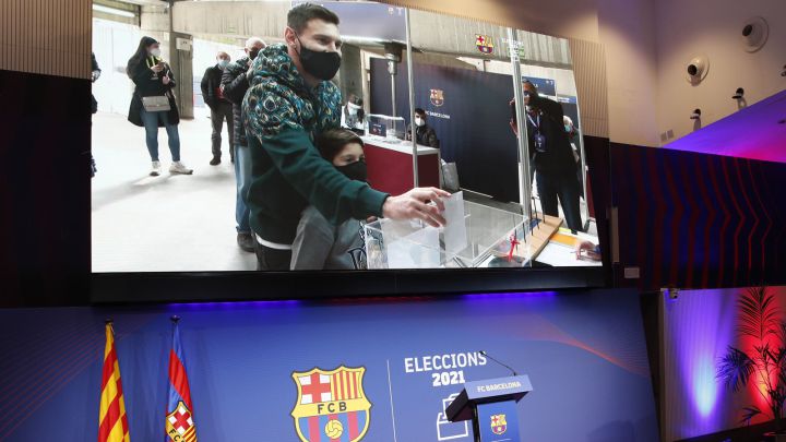 Messi and Barça team-mates vote in presidential election