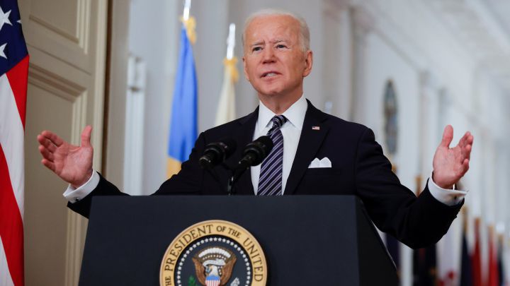 Coronavirus US: what has Biden said about vaccinating the adult population?