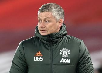 Neville: Solskjaer needs to win a trophy with Man Utd this season