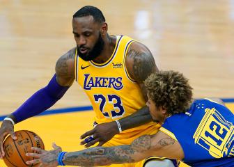 LeBron takes pride in 'triple-threat game' in Lakers rout