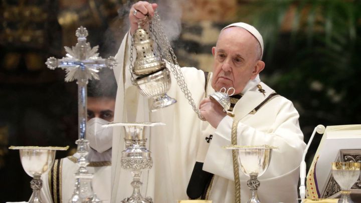 Pope Francis Vatican Holy Thursday mass live: Easter 2021