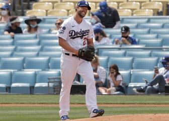 Kershaw outduels Scherzer as Dodgers sweep Nats, Phillies prevail in controversial fashion