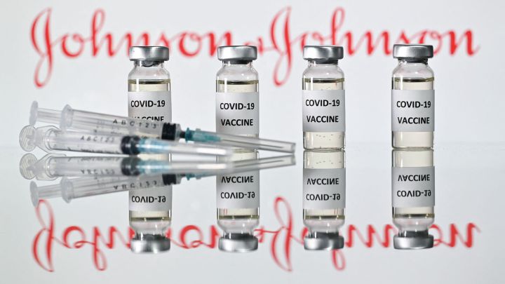 J&J vaccine side effect: how many people have notified of blood clots in US?