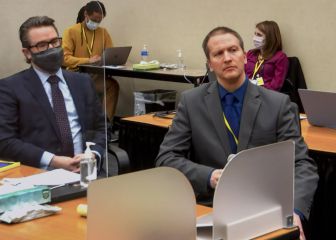 Derek Chauvin pleads the Fifth Amendment