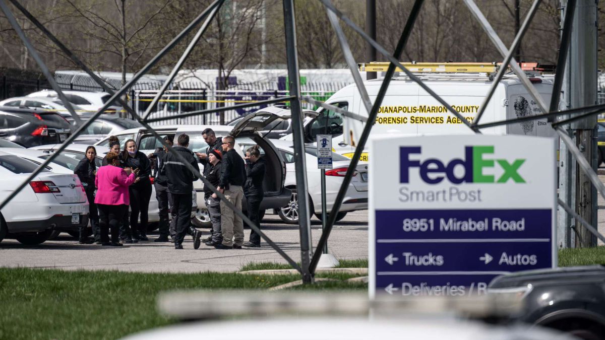 Shooting at FedEx warehouse in Indianapolis leaves eight ...