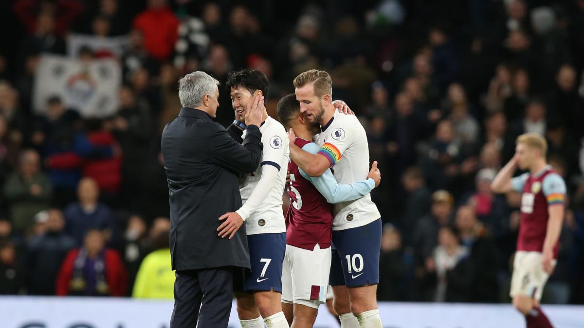 Kane and Son pay tribute to Mourinho, who won't take break after Spurs sacking