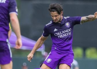 Pato avoids surgery on injury suffered in MLS debut