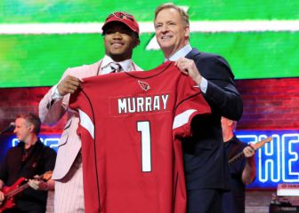 Can a player refuse to play for the team he was drafted by?