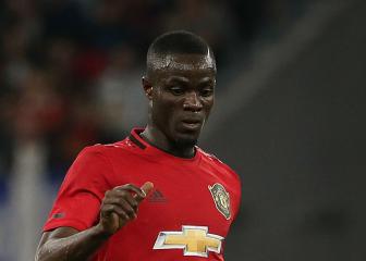 Eric Bailly signs new Manchester United contract
