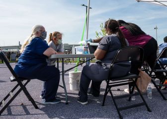 How long do covid-19 vaccine side effects last?