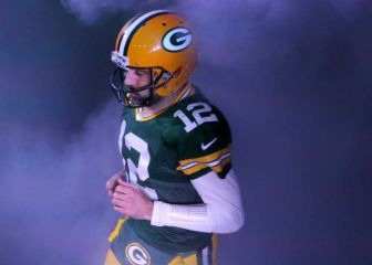 What is Aaron Rodgers' contract with Green Bay Packers? Salary and term