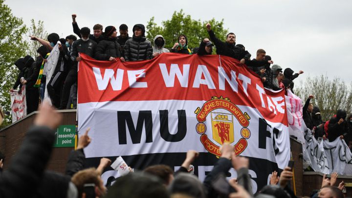 Man Utd vs Liverpool postponed after pitch protest at Old Trafford