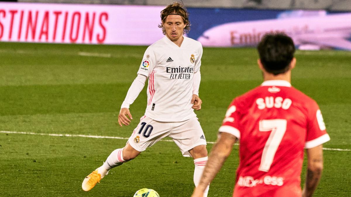 Modric won't stop believing in LaLiga title bid after Madrid's last-gasp draw