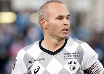 Iniesta agrees two-year extension at Vissel Kobe