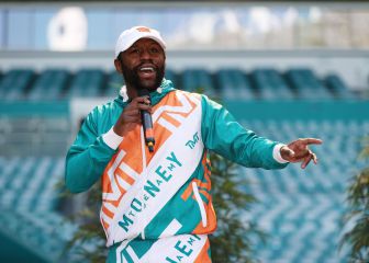 What is Floyd Mayweather's family life like?