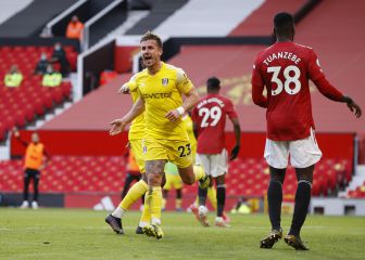 Fulham snatch a point with late equaliser at Manchester United