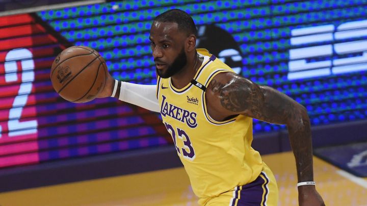 Lakers vs Suns Game 1 live online: scores, stats ...
