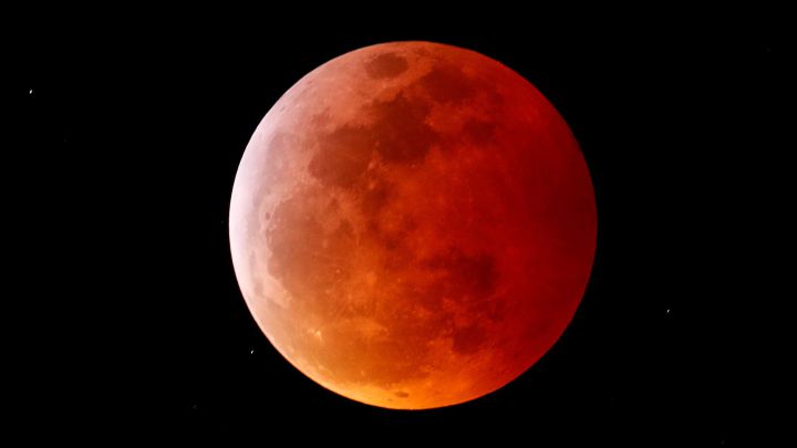 Why is it called Blood Moon and what causes it?