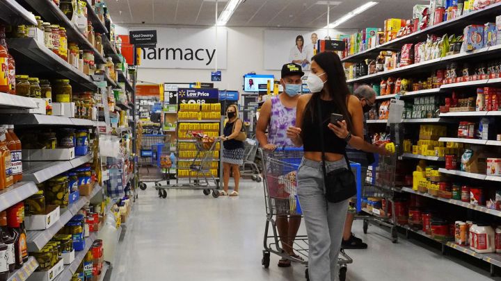 Supermarkets opening hours on Memorial Day weekend: Walmart, Costco, Target and regional chains