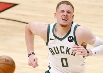 NBA playoffs 2021: Bucks lose DiVincenzo for championship bid