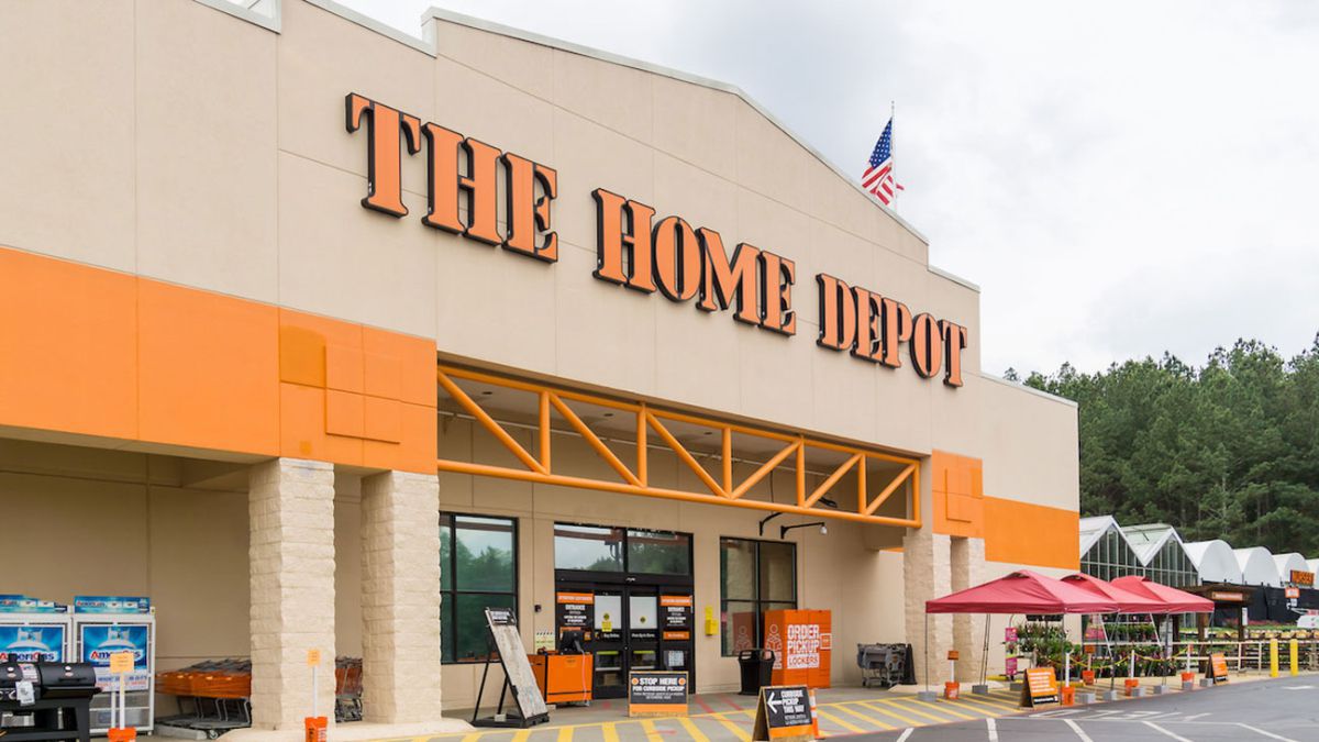 Is Home Depot open on Memorial Day?