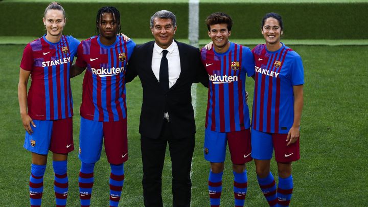 Barcelona Launch Daring New Kit And The Internet Reacts As Com