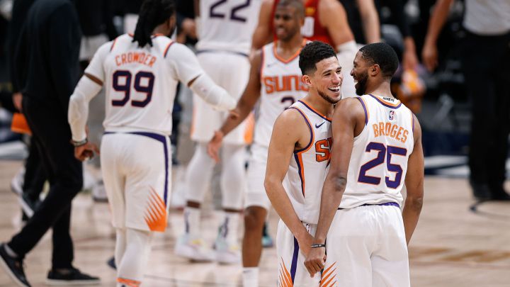 Sensational Booker Leads Suns To Game 1 Win Over Clippers As Com