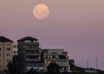 What is the 2021 strawberry moon and when can you see it?