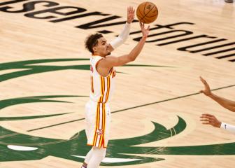 Young erupts for 48-point double-double as Hawks beat Bucks in Game 1