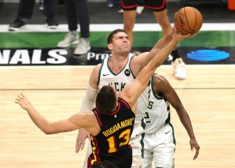 Lopez leads Bucks over Hawks, Milwaukee a win away from the NBA Finals