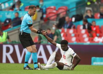 Makkelie, the man in the middle of England and Denmark