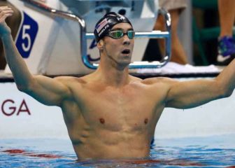 When did Michael Phelps retire? How many medals did he win?