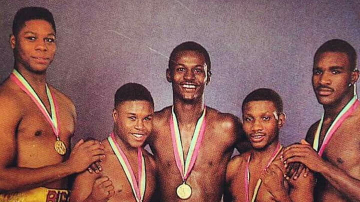 Can professional boxers compete in the Olympics?