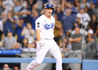 MLB round-up: Smith lands walk-off homer for Dodgers, Cubs comeback, Altuve homers twice