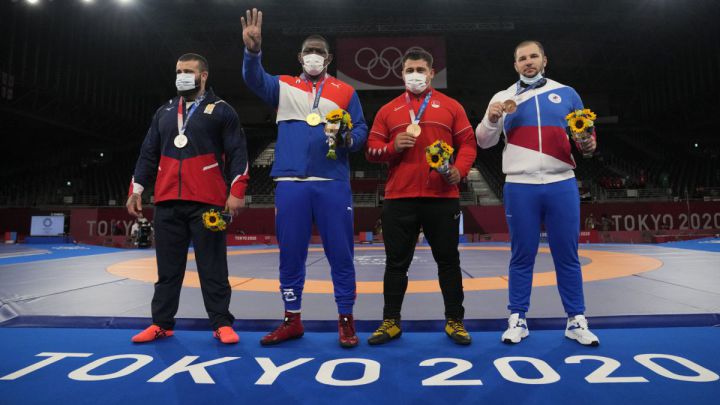 Cuban wrestler Mijaín López wins another Olympic gold medal