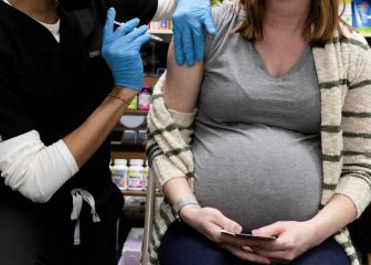 CDC urges COVID vaccines during gestation as delta rushes