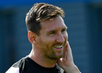 Pochettino to hold off on Messi PSG debut