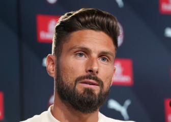Deschamps leaves Giroud out of France squad and recalls Martial