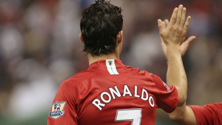 Official: Cristiano Ronaldo returns to Man United