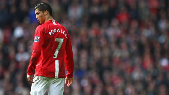 cristiano ronaldo manchester united shirt