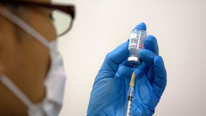 Two die in Japan after shots from suspended Moderna vaccines