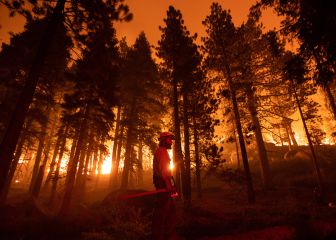 Californians forced to evacuate as Caldor Fire grows