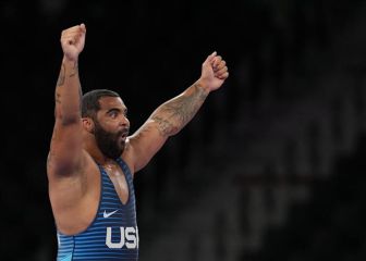 Olympian college student Steveson signs WWE deal