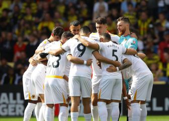Raúl Jiménez helps Wolves win their first game of the season