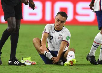 Sergiño Dest ruled out of UCL clash against Bayern Munich