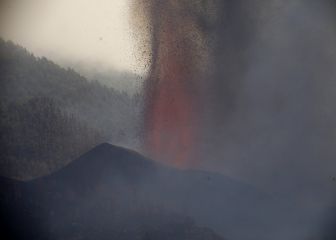 When was the last time there was a volcanic eruption in the Canary Islands?