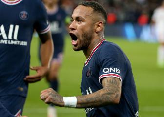PSG's Neymar nabs another penalty in late Lyon turnaround