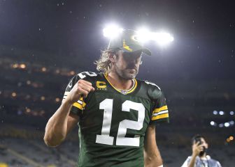 Rodgers bounces back from Saints shellacking as Packers tame Lions
