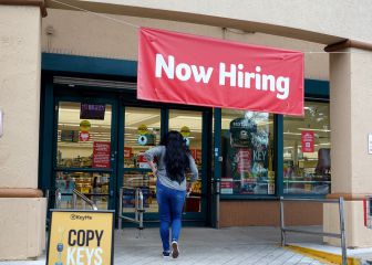 Unemployment benefits: is the end of payments helping people find work?